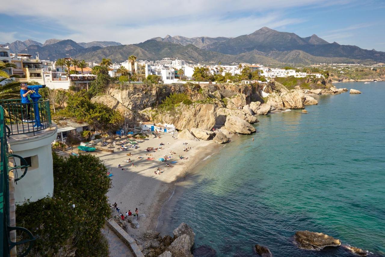 Charming Nerja Hostel Экстерьер фото